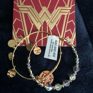 Alex & Ani Wonder Women bracelet set